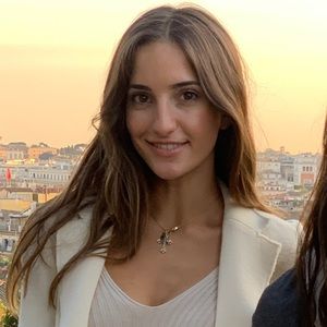 Meet your Posher, Melanie